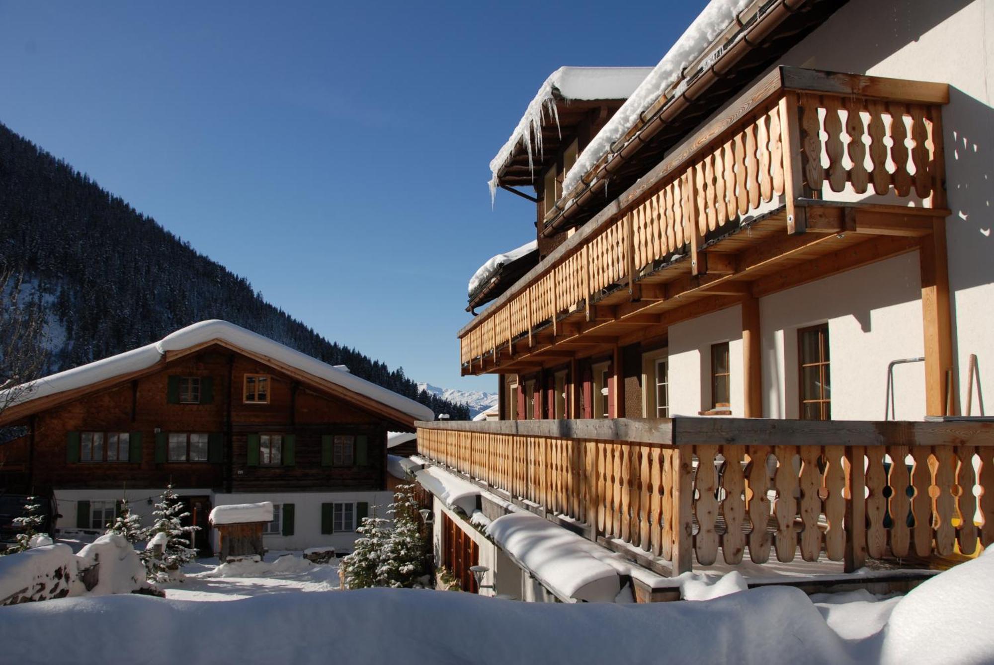Hotel Ducan Monstein Exterior photo